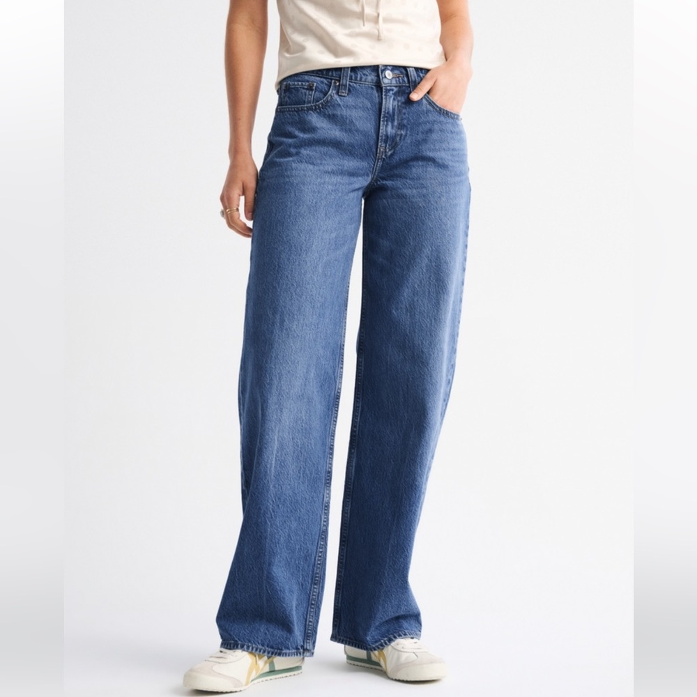 Abercrombie & Fitch low Rise Ultra Loose Jean